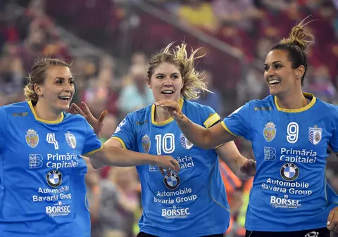 CSM București a demarat negocierile cu un nou antrenor! Varianta surprinzătoare la care s-au gândit șefii clubului