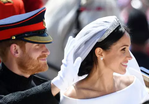 FOTO | Cum arată tortul de nuntă a lui Meghan Markle și al Prințului Harry. A costat 50.000 de lire sterline
