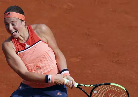 Jelena Ostapenko, coșmarul Simonei Halep, eliminată în primul tur la Roland Garros. Letona a intrat în istoria neagră a tenisului