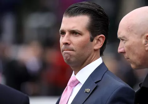 New York Times: Fiul lui Trump s-a întâlnit cu prinți arabi pentru a-l ajuta pe tatăl lui să câștige alegerile din SUA