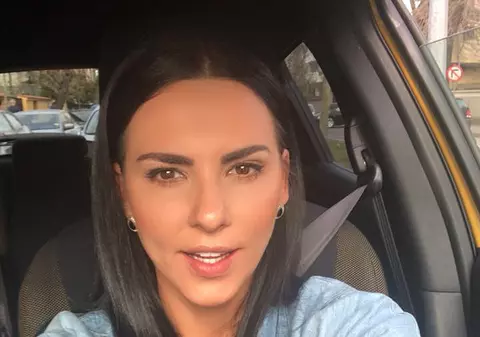 Lavinia Pîrva îi ia în râs pe cei care spun că e însărcinată. "O poză cu mine, eu gravidă în 4 ani"