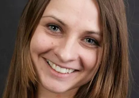 FOTO | O femeie care a plecat în India să-și trateze depresia a fost drogată, violată și decapitată