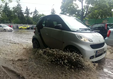 Cod portocaliu de averse în județul Sălaj și cod galben în vestul, nordul şi centrul țării