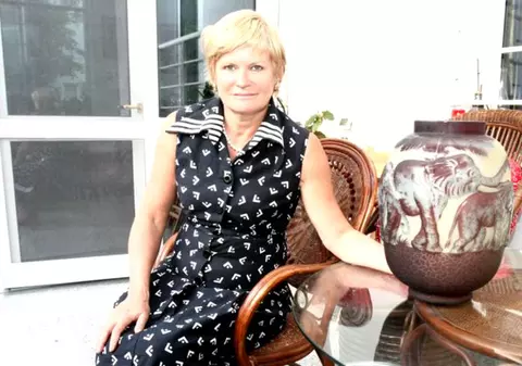 Monica Tatoiu, în doliu, după cel care i-a fost naş la aniversarea a 25 de ani de căsnicie. Avea doar 39 de ani