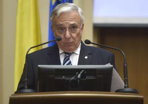 Mugur Isărescu, chemat joi la audiere, în Parlament. Liberalii vor sancţionarea lui Daniel Zamfir, de la ALDE