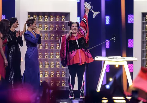 Ce mesaj transmite și ce înseamnă ”sunetele de găină” din piesa câștigătoare a Eurovision 2018