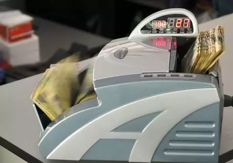 Cum vrea statul să acopere gaura de la buget și ce cred economiștii despre aceste măsuri: „Nu sunt suficiente”