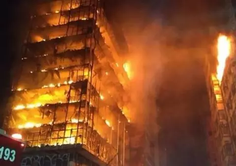O clădire cu 26 de etaje s-a prăbușit în urma unui incendiu, în Sao Paulo. Cel puțin o persoană a murit / VIDEO