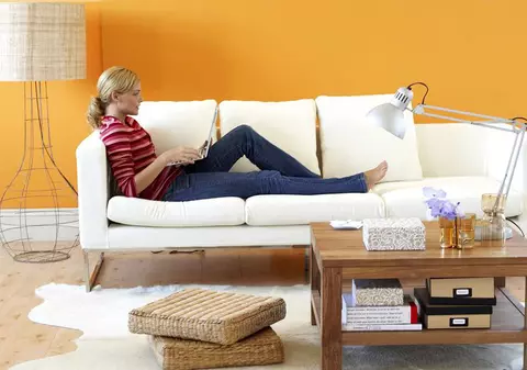 La ce vârstă se mută tinerii români din casa părinților (studiu Eurostat)