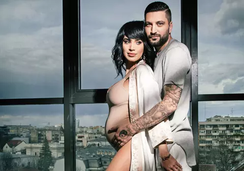 Adelina Pestrițu și-a făcut un selfie și a publicat imaginea. Ce au observat fanii