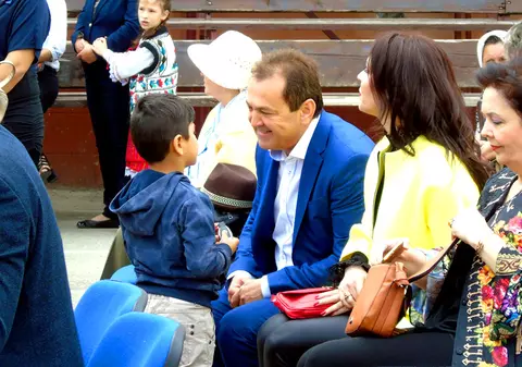 Premiu de 3500 de lei pentru elevii olimpici și 1500 lei pentru profesori. Unde se aplică inițiativa unui primar pentru educație