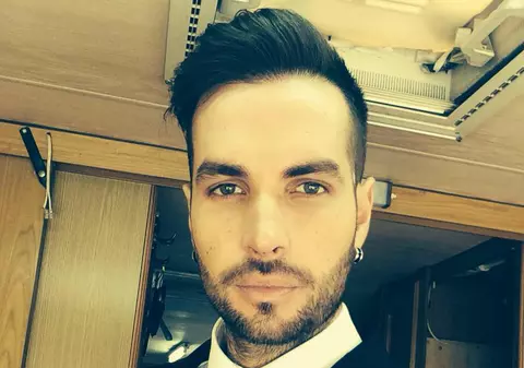 Randi și-a luxat piciorul la fotbal. “Am piciorul în ghips. Am fost o victimă”