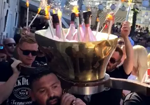 Câți bani s-au încasat în cluburile din Mamaia în vacanța de 1 Mai. 1,28 de milioane de lei doar într-o singură zi, într-un singur local