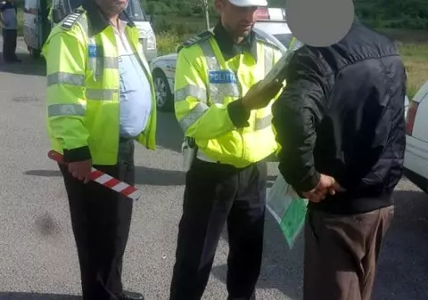 Șofer care transporta copii în excursie, sub influența alcoolului. Măsurile polițiștilor din Cluj