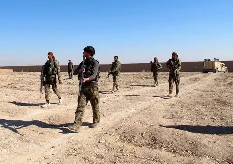 Talibanii încearcă să ocupe orașul Farah din vestul Afganistanului