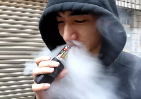 "Made in China": Țigara electronică cu vapori de erecție, pe bază de Viagra