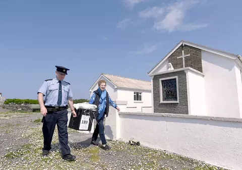 Irlandezii au votat masiv în favoarea legalizării avortului