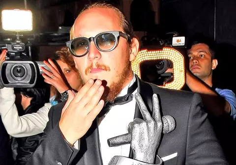 What’s Up s-a transformat total. Artistul este chel și a slăbit foarte mult