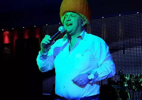 EXCLUSIV/  Axinte s-a apucat de afaceri Spania. A preluat un restaurant