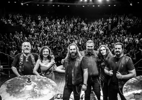 EXCLUSIV/ Phoenix nu mai are niciun străin în componență. După patru decenii, trupa a redevenit 100% românească