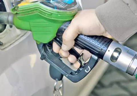 Preţul benzinei a fost majorat cu 50% în Egipt