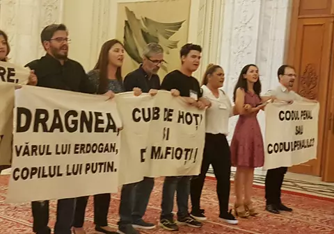 PSD, măsuri severe împotriva protestatarilor din Parlament. Tomac: ”Vor să transforme instituția într-o unitate militară!”