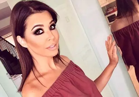 Simona Pătruleasa, la piscină. Cum arată în costum de baie