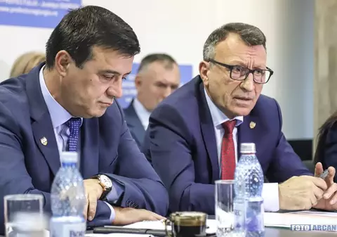 UPDATE. Primele reacții ale partidelor, după anunțul lui Iohannis că va candida pentru un nou mandat; Ce spun PSD, PNL și USR