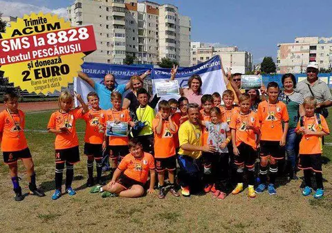 VIDEO/ Micii fotbaliști de la Sarichioi au nevoie de bani pentru performanță