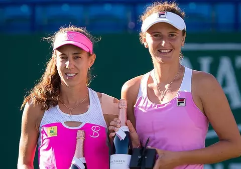 Irina Begu și Mihaela Buzărnescu au pierdut finala probei de dublu la Eastbourne. Caroline Wozniacki, campioană la simplu