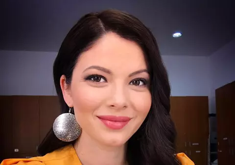 Ce cred francezii despre caricatura  Simonei Halep din Charlie Hebdo. Anca Lungu a stat de vorbă cu ei