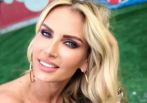 Andreea Bănică nu mai poate să facă sport și și-a schimbat coregrafia la concerte. ”Până la urmă eu sunt cântăreață, nu sunt dansatoare”