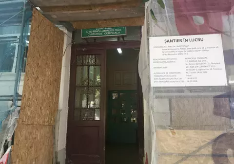Clinica ORL din Timișoara, evacuată din cauza unui incendiu. Focul ar fi pornit de la un scurtcircuit