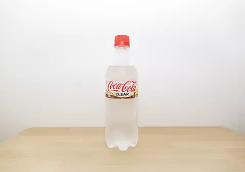 Coca-Cola a lansat o băutură transparentă, fără calorii, în Japonia