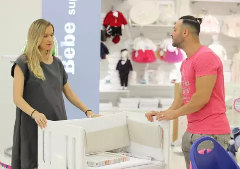 Cornel și Bianca Păsat s-au pregătit pentru nașterea bebelușului lor. Au cumpărat cam tot ce le trebuie!