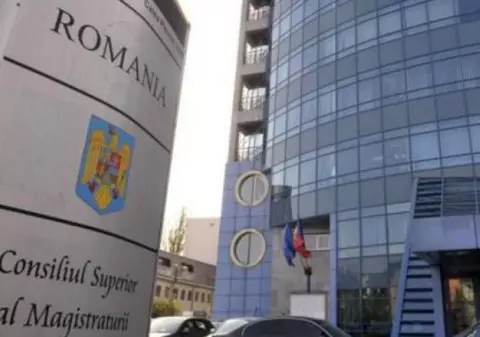 CSM a cerut Parlamentului transcripturile discuțiilor pe legile justiției. Comisia de la Veneția a luat parlamentarii la întrebări