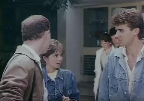 Cum arată acum actorul care l-a interpretat pe elevul Radu în Liceenii. Ipostază alături de foștii săi colegi