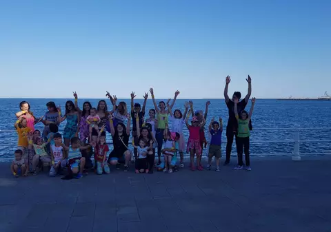 Prima vacanţă la mare pentru 30 de copii şi adulţi din familii sărace, din Braşov