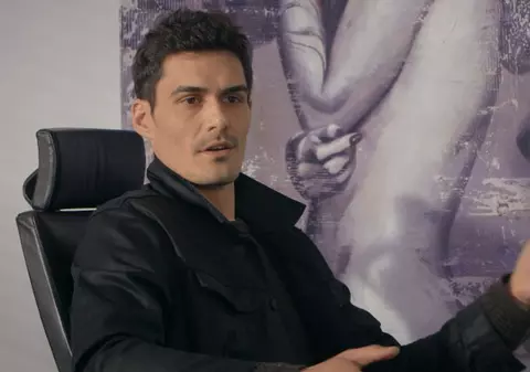 Soțul Andreei Bălan, în rolul unui producător de filme pentru adulți