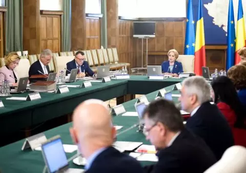 USR acuză Guvernul că nu mai are bani pentru a interveni în criza pestei porcine; Teodorovici: ”Fondul de rezervă al Guvernului este, astăzi, zero!”