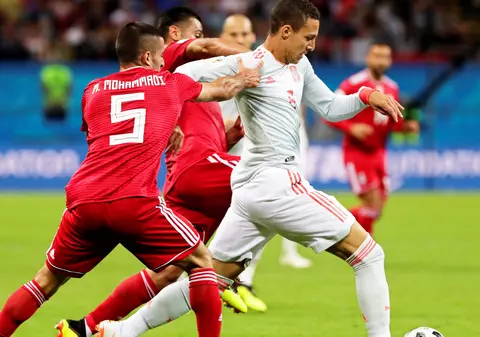 Cel mai ciudat mod de a executa un aut la Campionatul Mondial de fotbal Rusia 2018: iranianul Mohammadi!