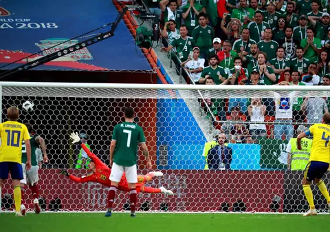 Mexic - Suedia 0-3, în Grupa F a Campionatului Mondial de Fotbal din Rusia 2018. Umiliți, dar calificați! Cel mai rapid cartonaș galben din istoria CM
