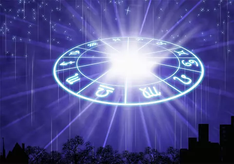 HOROSCOPUL LUNII IULIE 2018. Află dacă astrele țin cu tine sau te afli printre ghinioniști!