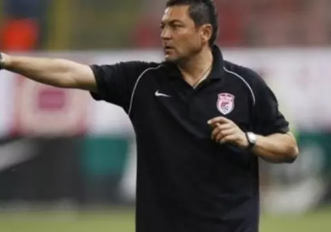 Antrenor nou la Petrolul Ploiești. Ilie Stan, negocieri avansate. Bogdan Andone și Mihai Teja, pe listă