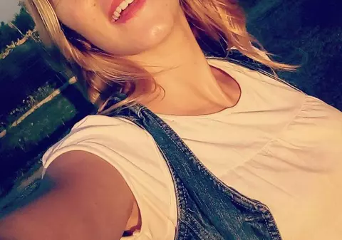 O fată de 16 ani s-a spânzurat la Teslui, în Olt. Larisa Cosmina a lăsat un bilet de adio