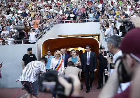 Simona Halep n-a vrut să iasă de mână cu Gabriela Firea. Culisele evenimentului de pe "Arena Națională"