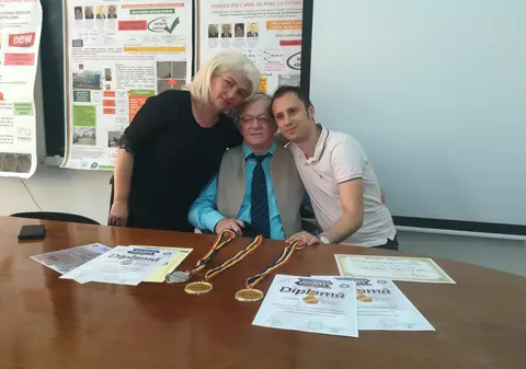 Colorant pe bază de cătină și sânge de porc pentru industria cărnii, invenție a unor profesori de la Universitatea Dunărea de Jos din Galați/ FOTO