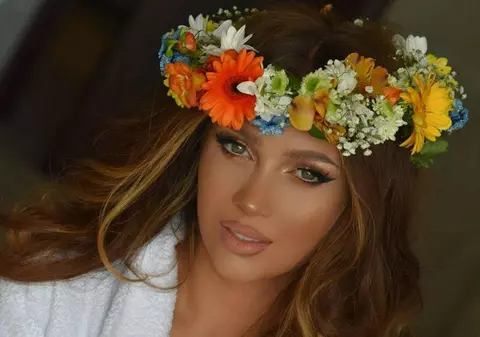 Declarația sinceră făcută de Lora. “Am suferit pentru că râdeau de mine“