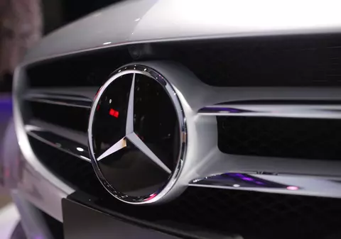 Mercedes recheamă 774.000 de mașini, după ce autoritățile din Germania au descoperit că a trișat la emisii