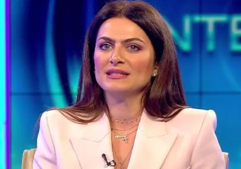 Detalii din mariajul Alexandrei Nechita, micuța Picasso. "N-o suna pe maică-mea că te omor"